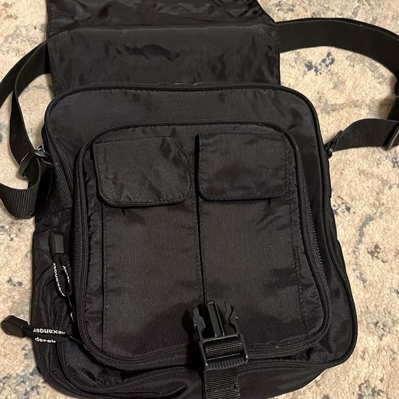 Derek Alexander Black Crossbody Bag with Versatile Design and Durable Material - Picture 7 of 12